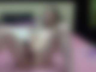 Luxskye's Live Sex Cam Show