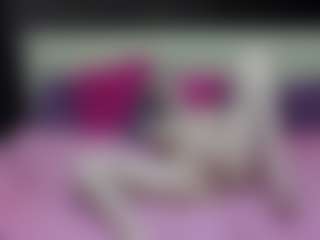 Live cam show with Luxskye - Blonde Hair Petite on slutload
