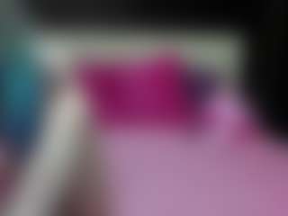 Live cam show with Luxskye - Blue Eyes on Camsoda