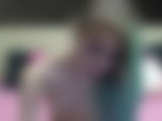 Live cam show with Luxskye - Young Adult on Camsoda