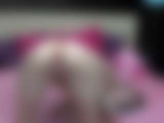 Live cam show with Luxskye - Blonde Hair on Camsoda
