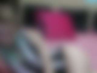Live cam show with Luxskye - Blonde Hair College on AdultVida.com