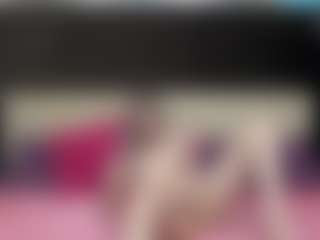 Luxskye's Live Sex Cam Show