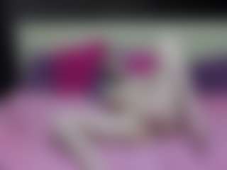 Luxskye's Live Sex Cam Show