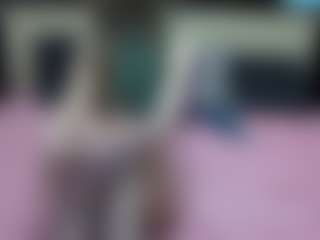 Luxskye's Live Sex Cam Show