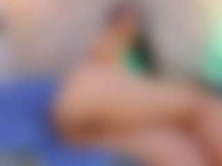Live cam show with violetasimonz - Flashing on Gym Cam Girls