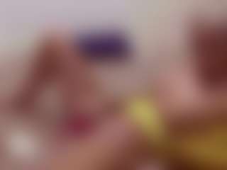 Live cam show with BlondeRyder - Blonde Hair Petite on Milfs Live