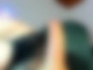 im-criiistal MILF webcam performer live streaming