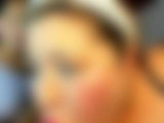 im-criiistal MILF webcam performer live streaming