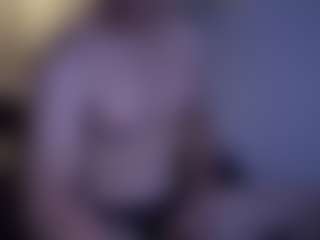 cumzzz2012's Live Sex Cam Show
