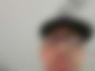 Live cam show with cumzzz2012 - Tease on Streamer API