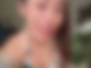 Emily Mills's Live Sex Cam Show