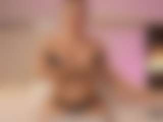 Live cam show with Dr_Barbie - Highheels on AdultVida.com