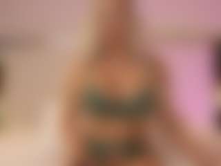 Live cam show with Dr_Barbie - Indian Fingering on TeamSkeetLive | netherlands
