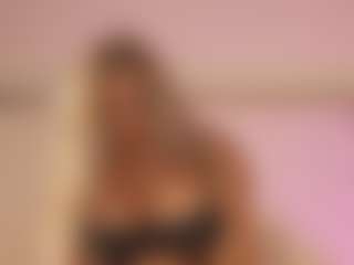 Live cam show with Dr_Barbie - Blonde Hair Shaved Pussy on Camsoda
