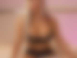 Live cam show with Dr_Barbie - Blonde Hair Shaved Pussy on madthumbs