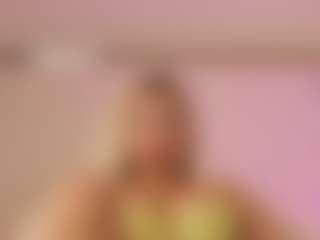 Live cam show with Dr_Barbie - Fingering MILF on Camsoda