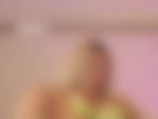 Live cam show with Dr_Barbie - Lush Blonde Hair on Camsoda