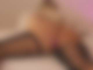 Live cam show with Dr_Barbie - Tease MILF on Camsoda