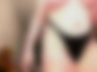 MiraYoung's Live Sex Cam Show