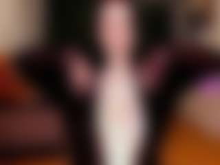 Live cam show with MiraYoung - Oil on hrnylive.com