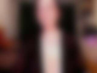 Live cam show with MiraYoung - Oil on EXY