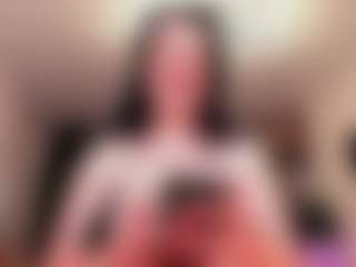 Live cam show with MiraYoung - Average on Mixed Magazine Live