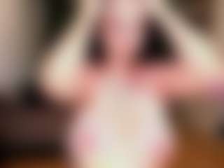 MiraYoung's Live Sex Cam Show