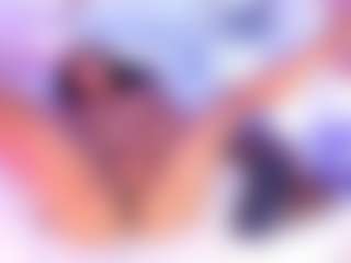 Live cam show with HeidiFoxxx - Brown Eyes Black on Camsoda