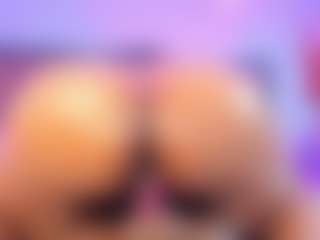 HeidiFoxxx's Live Sex Cam Show