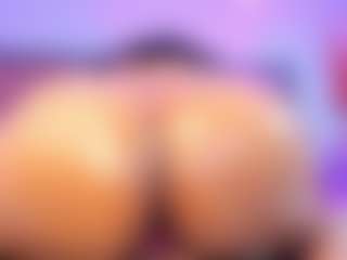 HeidiFoxxx's Live Sex Cam Show