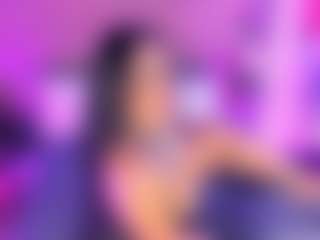 Show en direct avec HeidiFoxxx - Brown Eyes Black sur Camsoda