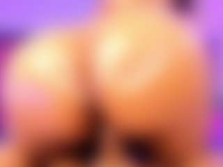 HeidiFoxxx's Live Sex Cam Show