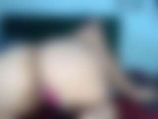 Live cam show with miss-dulce - Thong on Camsoda
