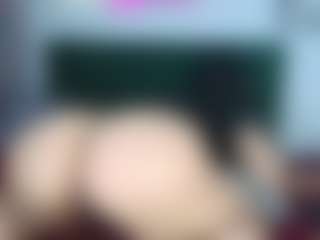 Live cam show with miss-dulce - Bedroom on madthumbs