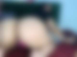 Live cam show with miss-dulce - Bedroom on CamSodaAdn