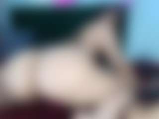 Live cam show with miss-dulce - Living Room on friskycurves.com