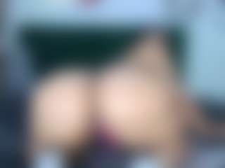 Live cam show with miss-dulce - Suck on x69.live