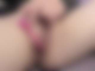 Live cam show with Agathaa-ks - Flashing on SquirtSoMuch
