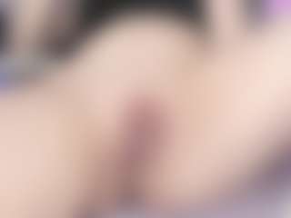 Live cam show with Agathaa-ks - Teen (18+) on CamClone