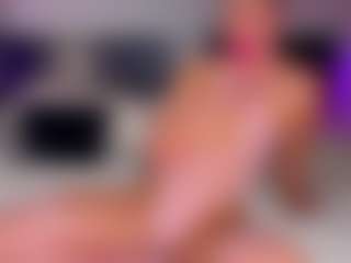 Live cam show with Bailey Valz - Small Tits on Nude Live Now