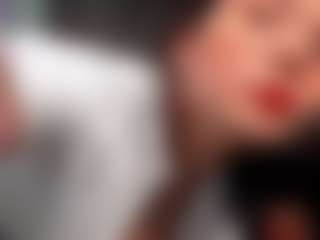 Live cam show with is-oriana - Pornstar Asian on AdultVida.com