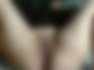 Live cam show with Natural Big Boobs - Twerk on Gym Cam Girls