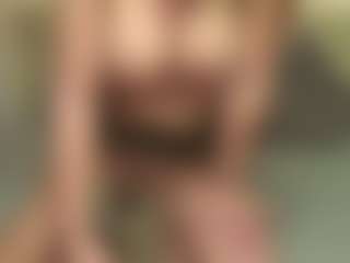 SarahDreamy's Live Sex Cam Show