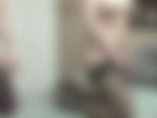 SarahDreamy's Live Sex Cam Show