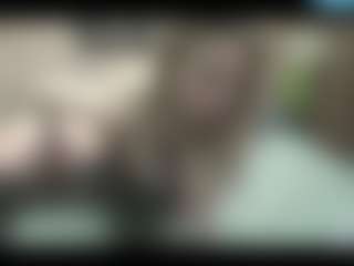 Live cam show with SarahDreamy - Average on SmokeAndPoke