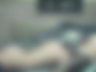 Live cam show with SarahDreamy - Average on CamwithHer