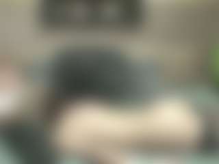Live cam show with SarahDreamy - Lesbian on SpunkLive