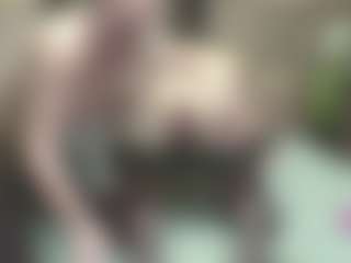 Live cam show with SarahDreamy - HD on Dolls Live