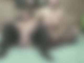 Live cam show with SarahDreamy - Average on hrnylive.com